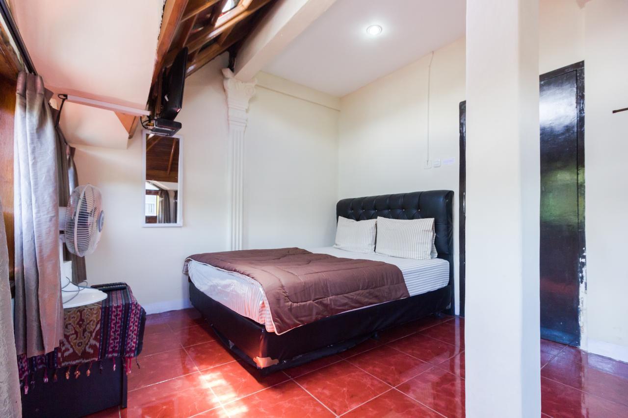 Pele Guesthouse Bandung Exteriör bild